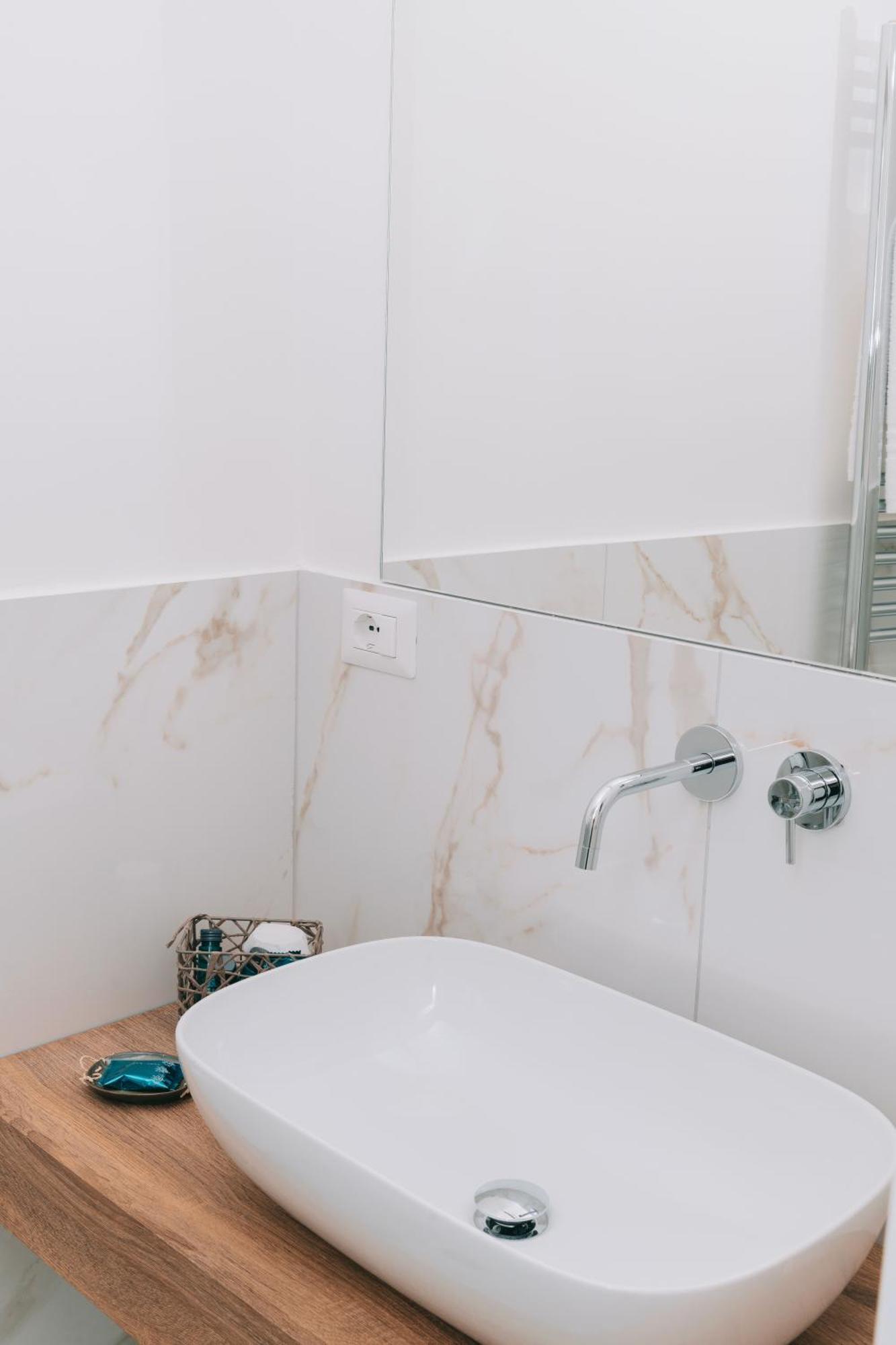 Frontemare Suite カステッランマーレ・ディ・スタービア 部屋 写真